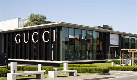 gucci the place outlet|closest gucci outlet to me.